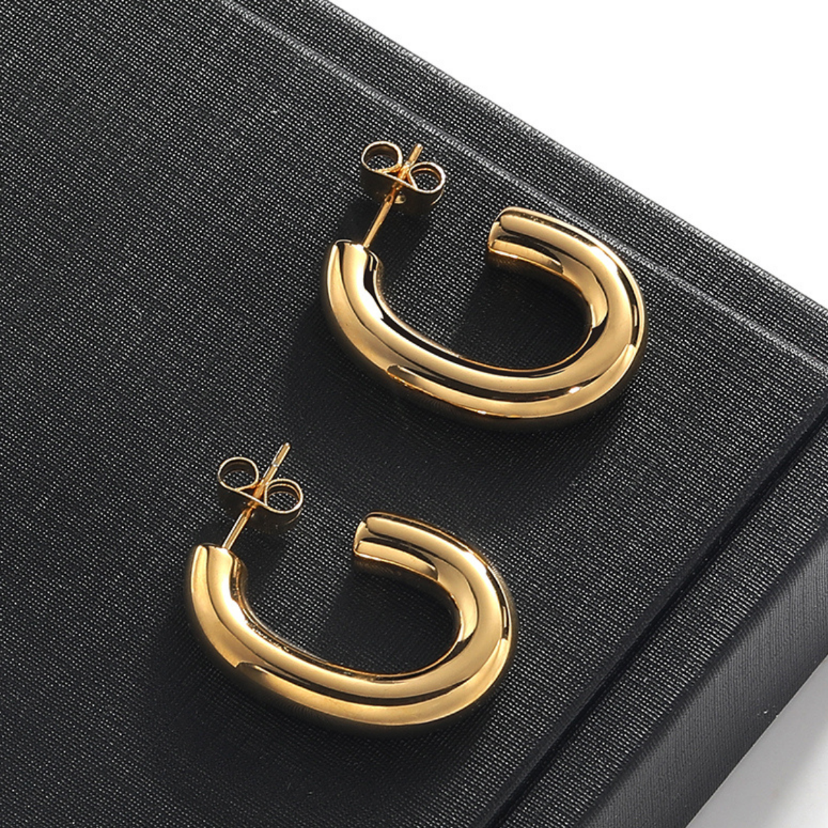 Aretes golden style